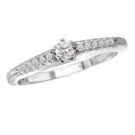 Classic Diamond Ring