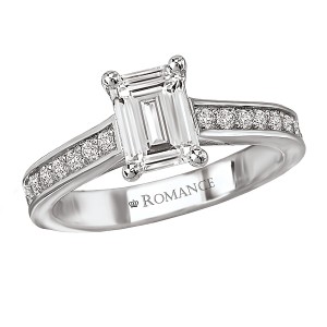 Classic Semi-Mount Diamond Ring