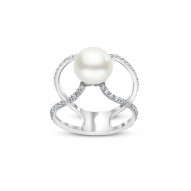 Fresh Water Pearl and white topaz Ring